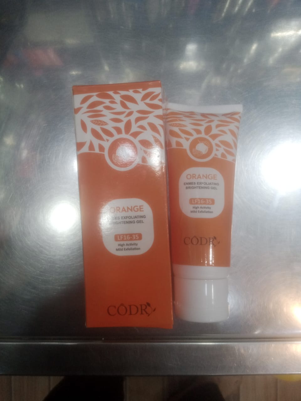 Orange Enzyme Exploiting Gel